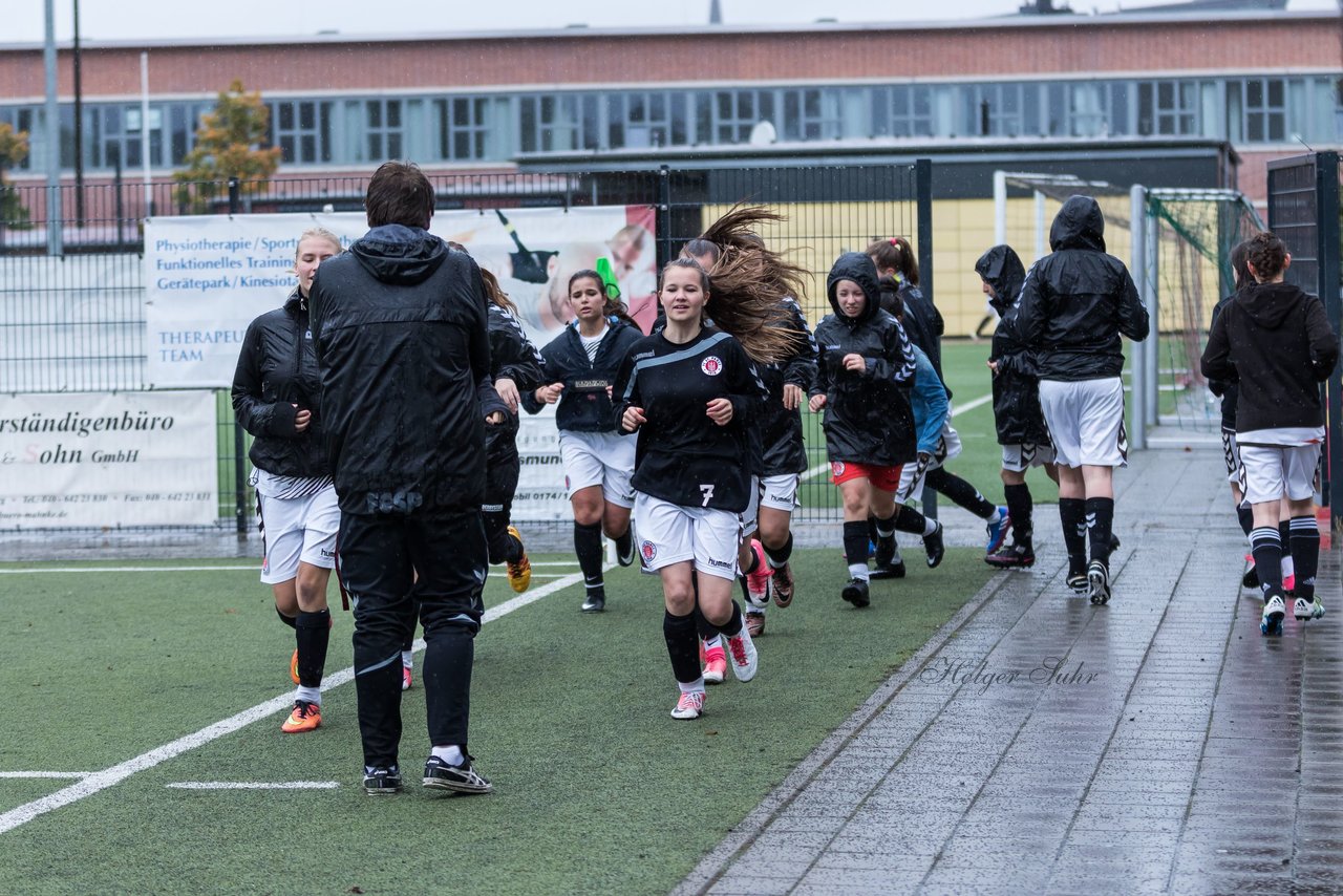 Bild 52 - B-Juniorinnen FC St.Pauli . Braedstrup IF : Ergebnis: 4:1